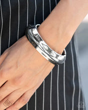 Load image into Gallery viewer, Magnificent Musings Raindrop Rebel Silver Fashion Fix Set October 2024