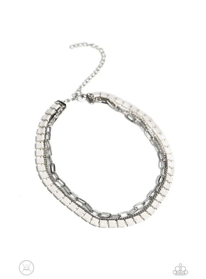 Layer of the Year White Choker