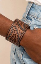 Load image into Gallery viewer, Paisley Pioneer Multi Wrap