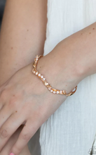 Load image into Gallery viewer, Twisted Twinkle Gold Cuff