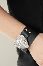 Load image into Gallery viewer, Flauntable Flirt Black Wrap