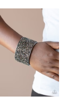 Load image into Gallery viewer, Stellar Radiance Multi Cuff