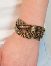 Load image into Gallery viewer, Shooting Stars Seed Bead Brass Cuff