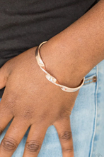 Load image into Gallery viewer, Traditional Twist Rose Gold Cuff