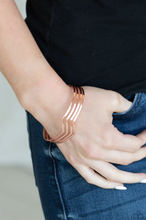 Load image into Gallery viewer, Waverunner Copper Cuff