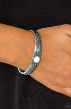 Load image into Gallery viewer, Singing Sahara White Cuff