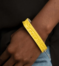 Load image into Gallery viewer, Rural Equinox Yellow Wrap
