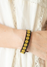 Load image into Gallery viewer, Wildflower Wayfarer Yellow Wrap