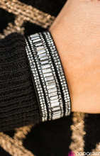 Load image into Gallery viewer, First Class Shimmer Black Wrap