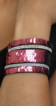 Load image into Gallery viewer, Mermaid Service Pink Wrap