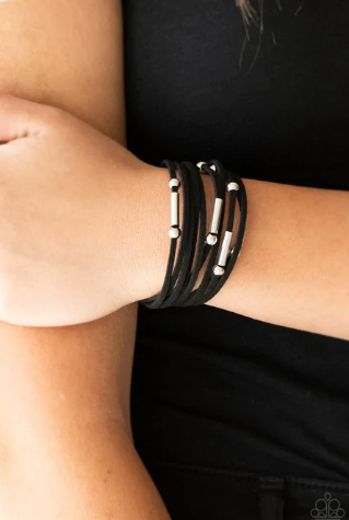 Back To Backpacker Black Urban Clasp Wrap