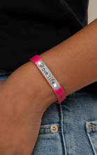 Load image into Gallery viewer, Love Life Pink Snap Bracelet