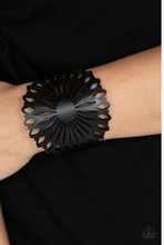 Load image into Gallery viewer, Wildflower Garden Black Wrap