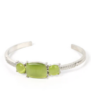 Load image into Gallery viewer, Tribal Trinket Green Cuff