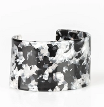 Load image into Gallery viewer, Vogue Revamp White Acrylic Cuff
