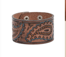 Load image into Gallery viewer, Paisley Pioneer Multi Wrap