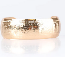 Load image into Gallery viewer, Let your Light Shine Gold Cuff