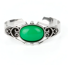 Load image into Gallery viewer, Springtime Trendsetter Green Cuff