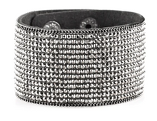 Load image into Gallery viewer, Glitter Gossip Black Wrap