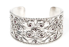 Load image into Gallery viewer, Billowy Beam Purple Cuff