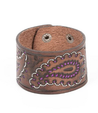 Load image into Gallery viewer, Paisley Pioneer Purple Wrap