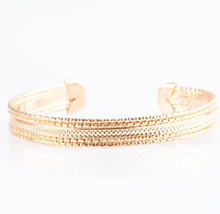 Load image into Gallery viewer, High Fashion Gold Cuff