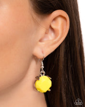 Load image into Gallery viewer, Prismatic Prima Donna Yellow Necklace