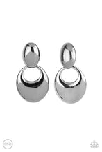 Load image into Gallery viewer, Urban Artistry Black Clip On Earrings