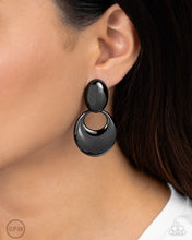 Load image into Gallery viewer, Urban Artistry Black Clip On Earrings
