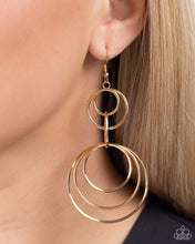 Load image into Gallery viewer, Disorienting Demure Gold Earrings