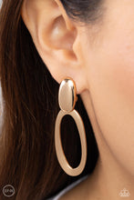 Load image into Gallery viewer, Pull OVAL! Gold Clip On Earrings
