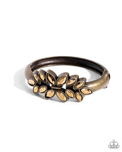 Load image into Gallery viewer, Glamorously Garnished Brass Bracelet