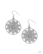 Load image into Gallery viewer, Garden Allure Silver Earrings