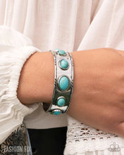 Load image into Gallery viewer, Simply Santa Fe Rustic Route Blue Fashion Fix Set August 2025