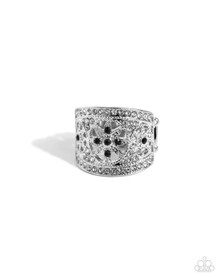 Gilded Glitz Black Ring