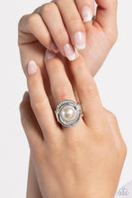 Load image into Gallery viewer, Folded Flair White Ring