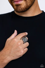 Load image into Gallery viewer, Startling Stones Silver Men’s Ring