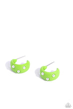 Load image into Gallery viewer, Cover PEARL Green Hoop Earrings