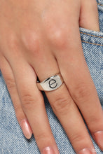 Load image into Gallery viewer, Monogram Memento Silver Skinny Band Ring - E