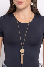 Load image into Gallery viewer, Tassel Tenure Gold Necklace