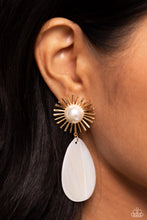Load image into Gallery viewer, Sunburst Sophistication Gold Acrylic Earrings