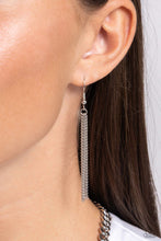 Load image into Gallery viewer, Heart Homage Black Necklace