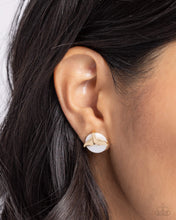 Load image into Gallery viewer, Mermaidcore Gold Post Earrings