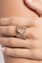 Load image into Gallery viewer, Pinched Promise Gold Ring