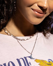 Load image into Gallery viewer, Lunar Lucidity White Necklace