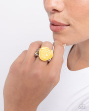 Load image into Gallery viewer, Top-SHELL Shine Yellow Ring