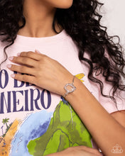 Load image into Gallery viewer, Geode Greeting Pink Bracelet