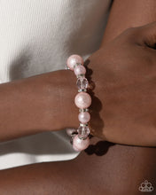 Load image into Gallery viewer, Pearl Protagonist Pink Bracelet
