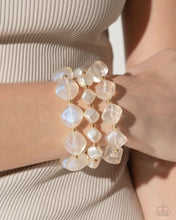 Load image into Gallery viewer, Glittery Gala Gold Bracelet