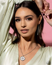 Load image into Gallery viewer, Soaring Stars White Necklace